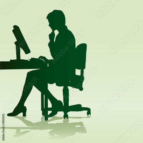 Femme d'affaire au travail