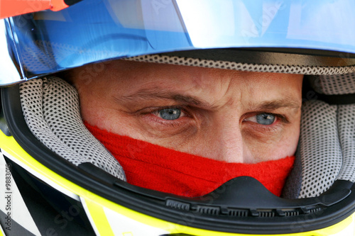 glance concentrated of a racing driver of car © Christophe Fouquin