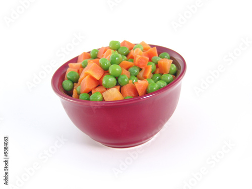 peas and carrots in dish