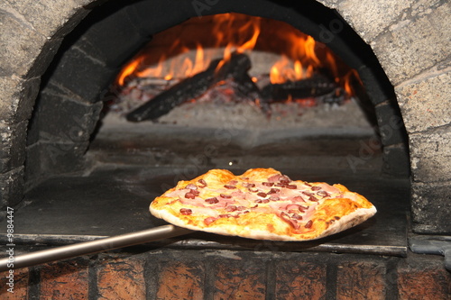 roasting pizza