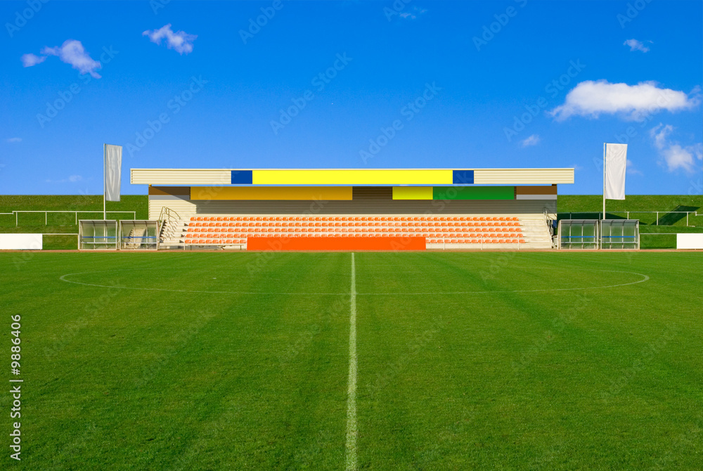 Fototapeta premium Die Tribüne am Fußballplatz
