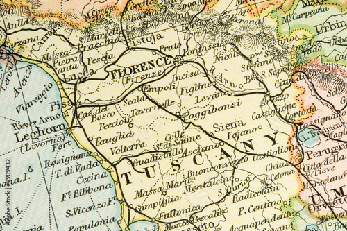 Vintage (1907 copyright-expired) map showing countries