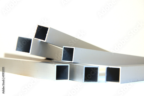 Tubes en aluminium