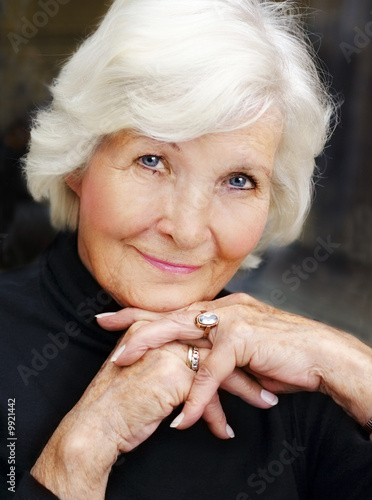Charmante Seniorin