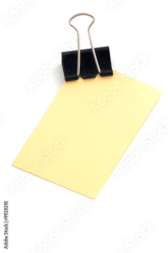 pinza y nota