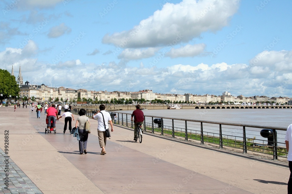 Obraz premium Quai des Chartrons, Bordeaux France