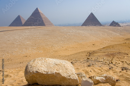 Conjunto monumental de Giza, El Cairo (Egypt) photo
