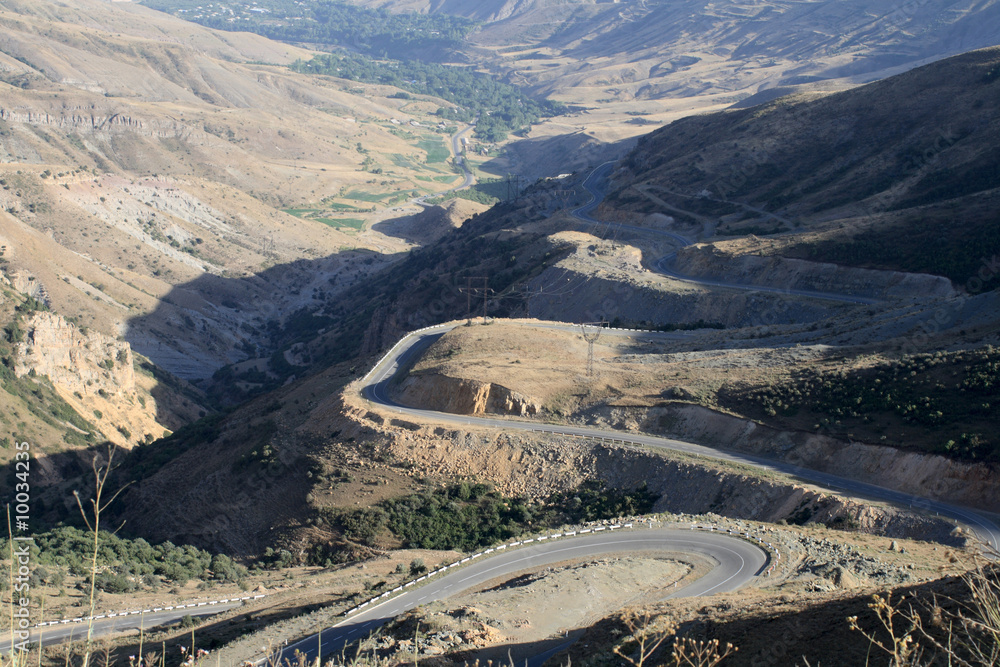 The mountain road from Armenia to Georgia