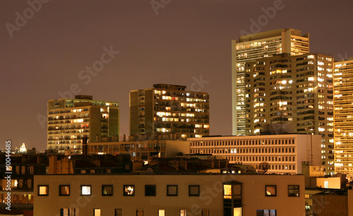 immeubles parisiens de nuit