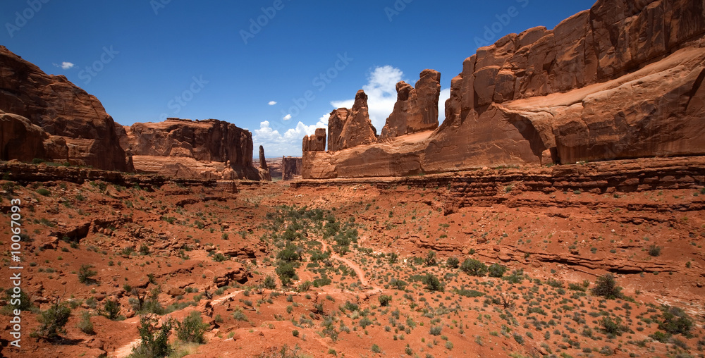 Die Park Avenue im Arches National Park in Utah Die Park Avenue im Arches National Park in Utah