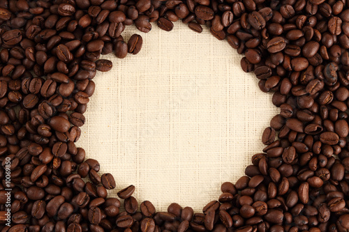 circule shape in coffee beans background