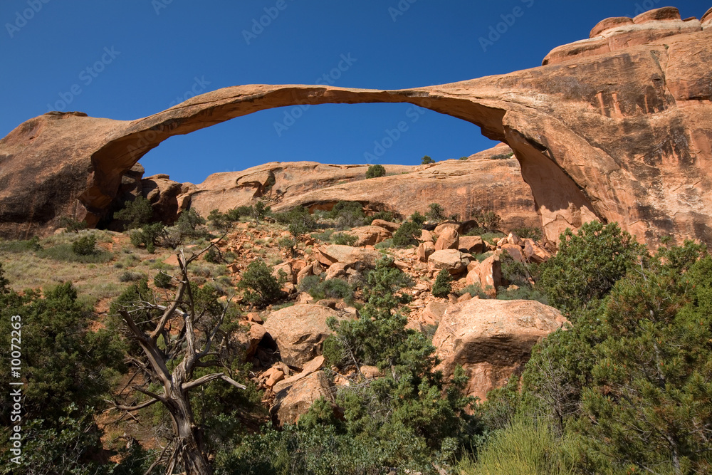 Der Landscape Arch im Arches National Park in Utah