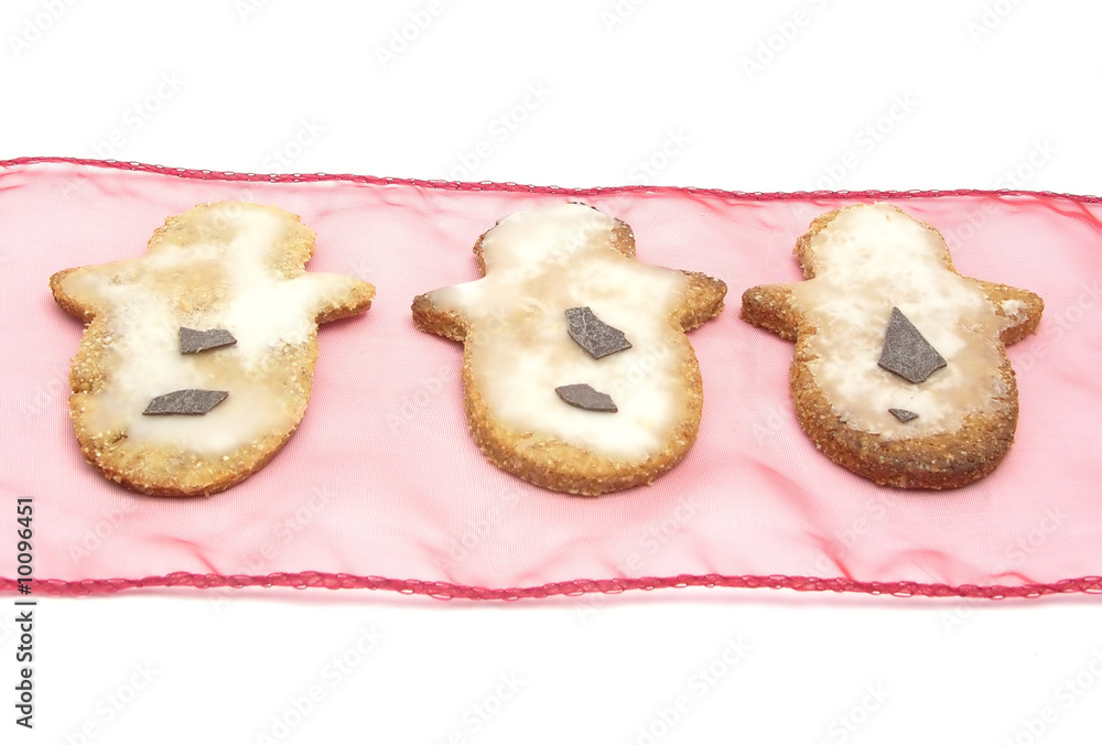 Selbstgemachte Weihnachtsplätzchen als Schneemänner Selbstgemachte Weihnachtsplätzchen als Schneemänner