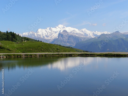 mont blanc et lac de joux plane