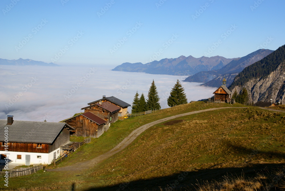 Obraz premium Nebel im Tal