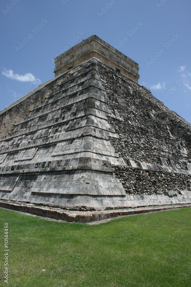 Pyramide maya à Chitchen itza au mexique
