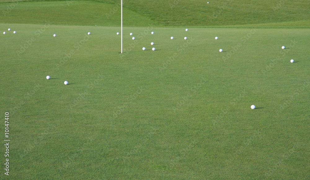 Fototapeta premium Zielone pole golfowe