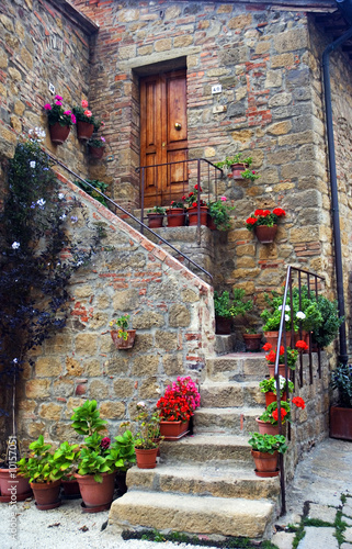 Monticchiello, Tuscany photo