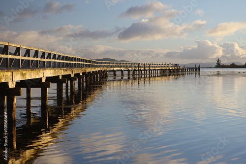 Dawn, Lake Taupo, New Zealand © Joe Gough