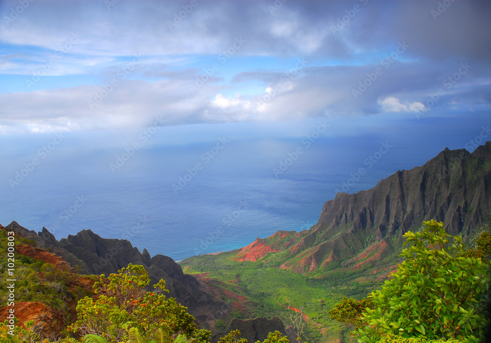 Dramatic Napali valley along the coast of Kauai, Hawaii