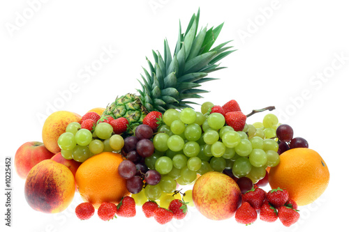 Fototapeta Naklejka Na Ścianę i Meble -  Colorful, fresh fruit on white.
