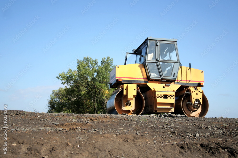 Obraz premium Road-roller on repairing of the road