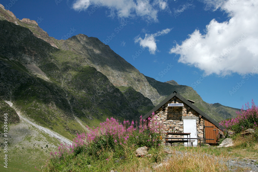 Chalet des Hautes Pyrénées avec panneau solaire