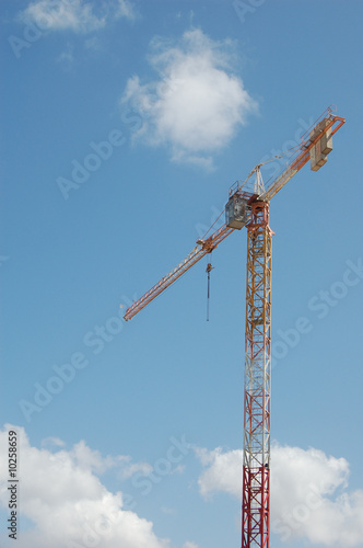 Obraz na płótnie Building crane on the sky background w salonie