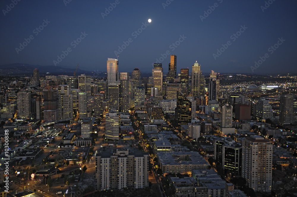 Obraz premium Blick von der Space Needle auf Downtown Seattle