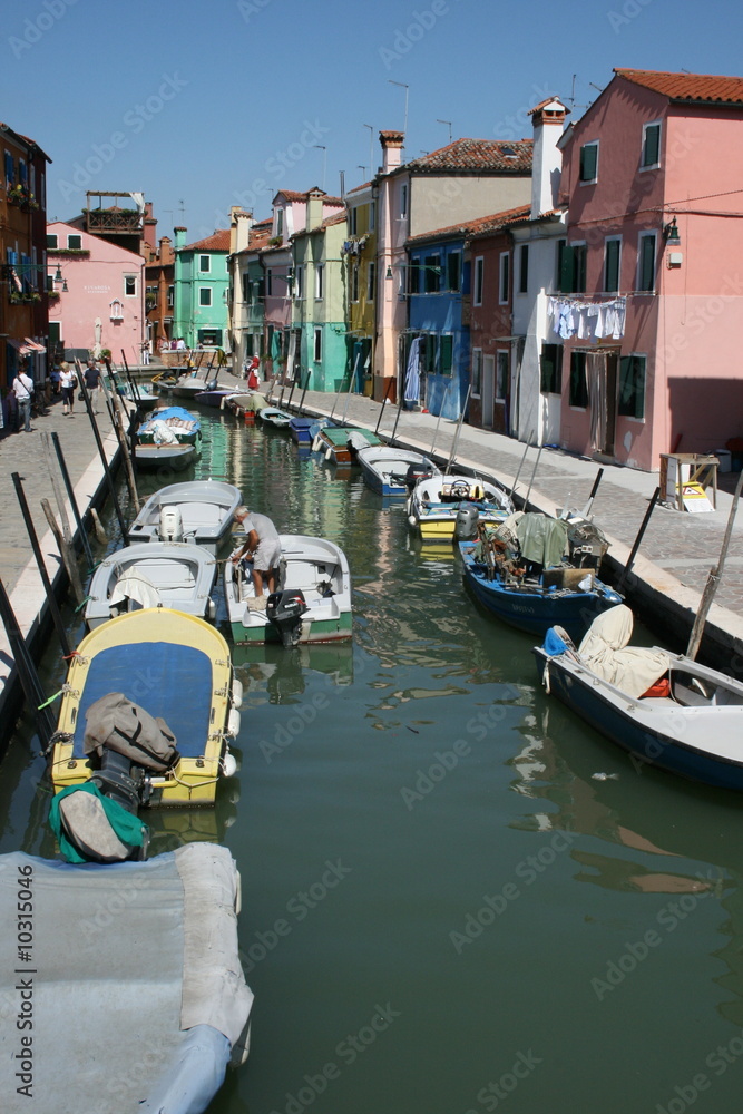 Quartier coloré de Burano près de Venise
