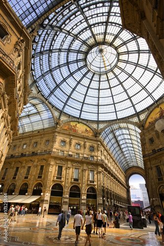Galleria Vittorio Emanuele II photo