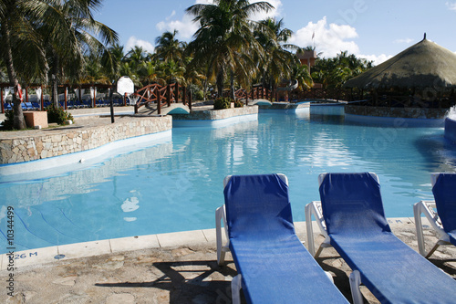 Hotelanlage mit Pool