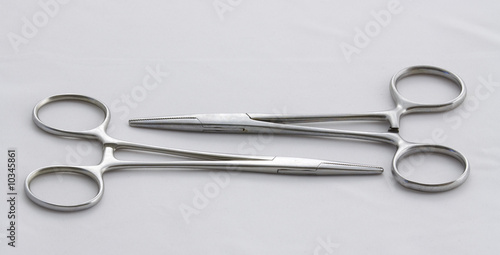 Quadro su tela Two artery forceps