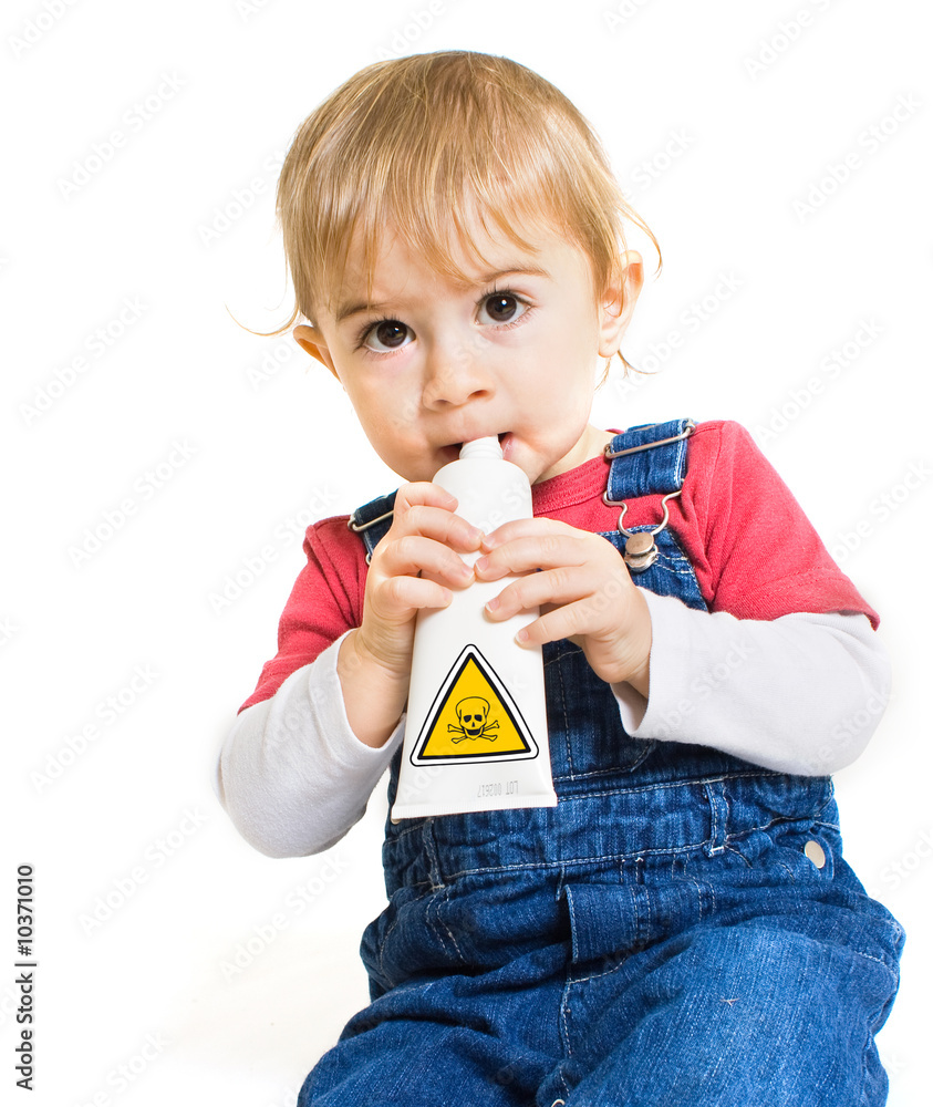 Danger Risque Bebe Bouche Avaler Tube Domestique Accident Stock Photo Adobe Stock