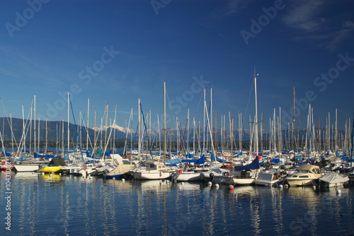 yachts docked in Geneva lake pier © Andrei Kazarov