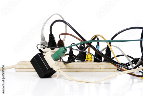 Φωτογραφία Power strip and extension cord jumble