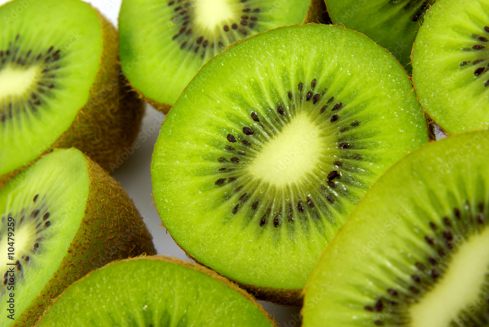 Kiwi halves