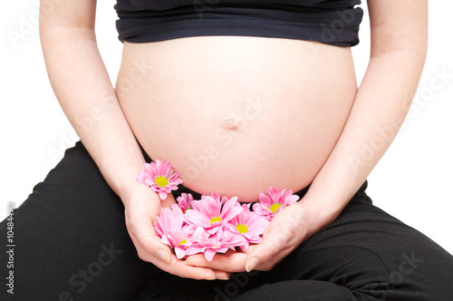 pregnant woman with flowers