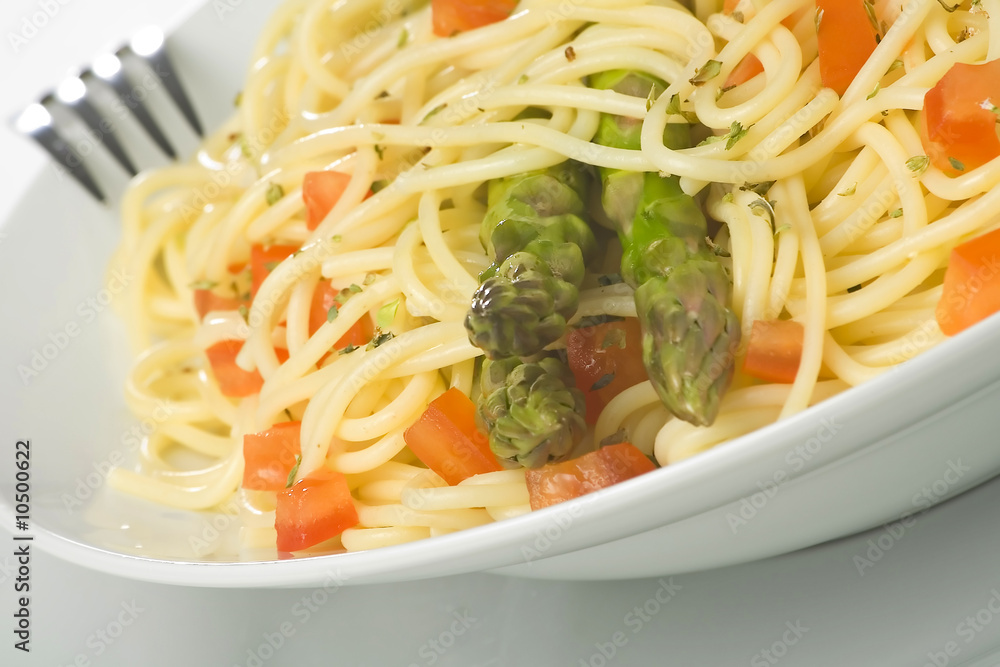 natural fresh spaghetti with tomato sauce and asparagus natural fresh spaghetti with tomato sauce and asparagus