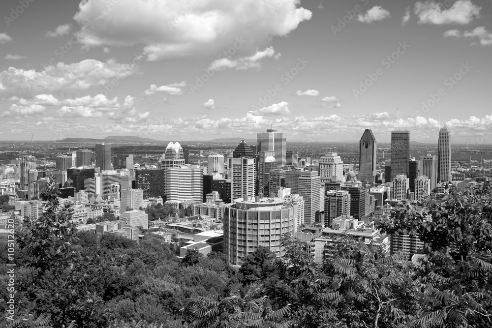 A b/w panorama of Montreal from Mont Royal