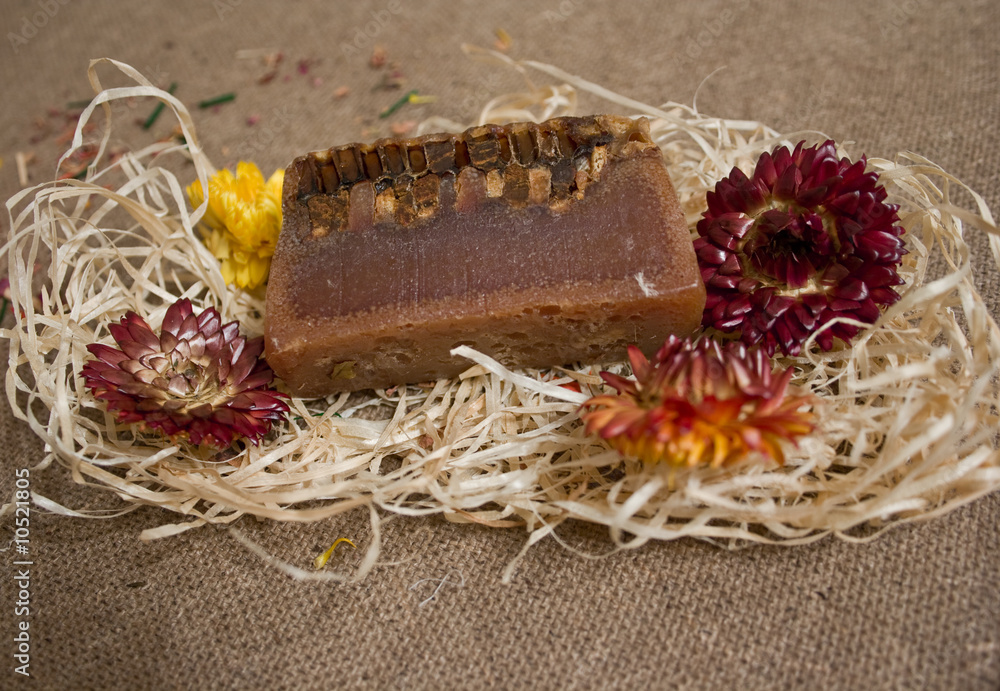 Obraz premium Christmas soap with flowers