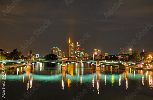 Frankfurt bei Nacht © Markus Gössing