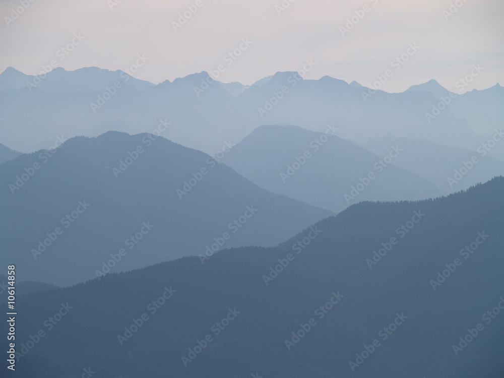 Auf dem Brauneck in Lenggries, Oberbayern, Blick in die Alpen Auf dem Brauneck in Lenggries, Oberbayern, Blick in die Alpen