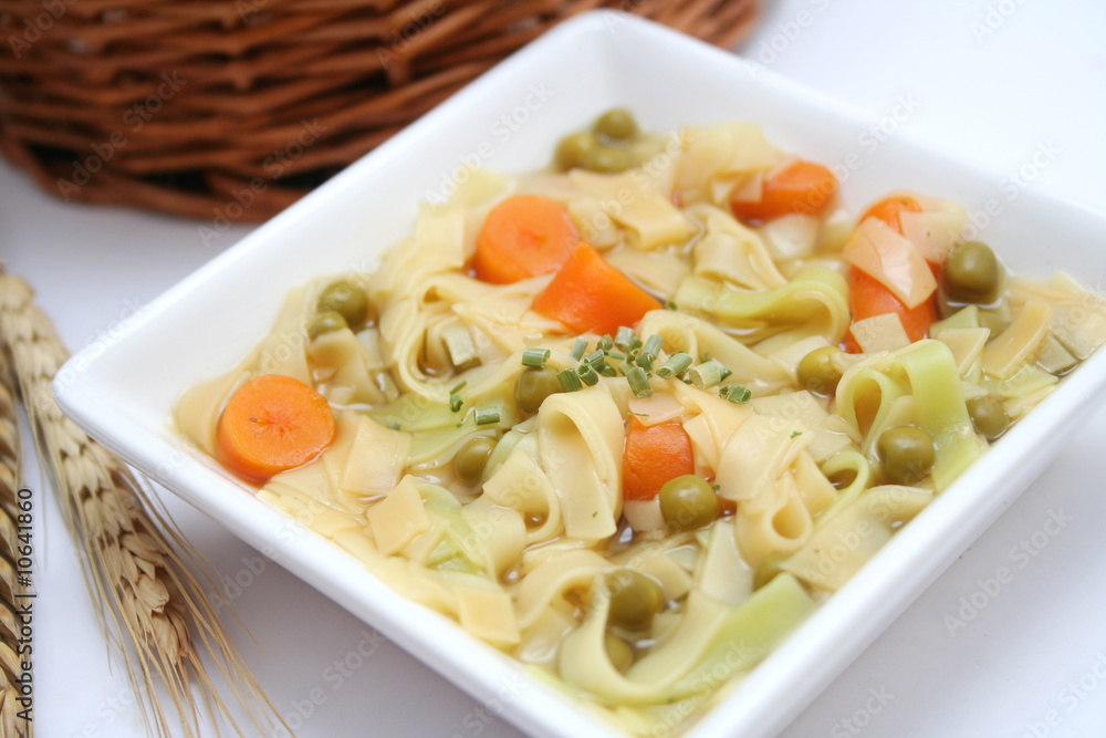 nudelsuppe nudelsuppe