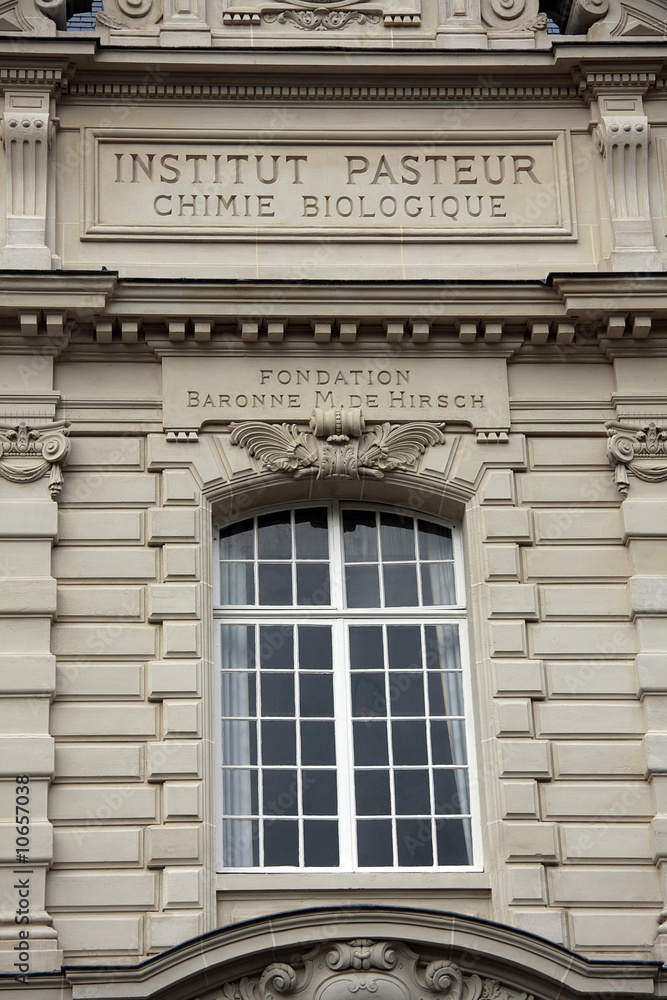 Façade de l'institut Pasteur - Paris