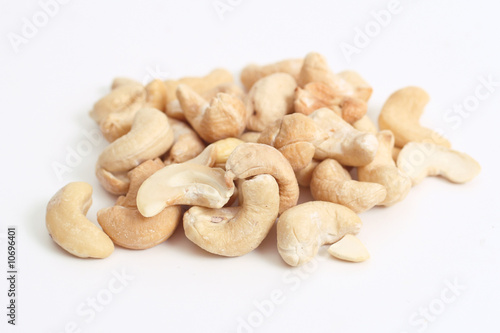Several cashew