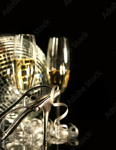 Silver party shoe with glasses of champagne