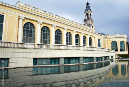 Reflet et Palais Beaumont photo