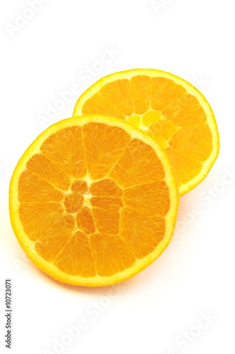 Arancia a metà
