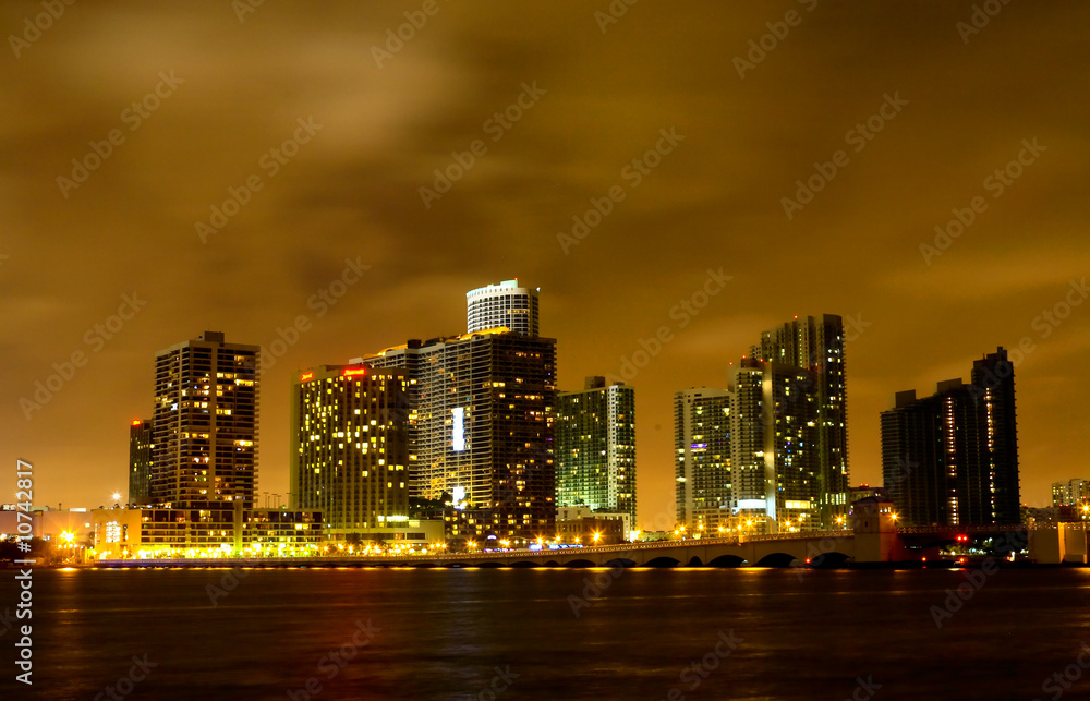 Fototapeta premium Miami City skyline at a stormy night